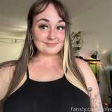 LolaxPeach from fansly