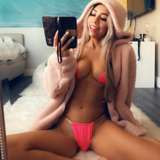 roxannesims from onlyfans