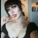 kurouxmi from onlyfans